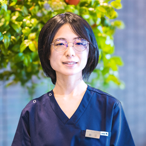 歯科医師 鶴見佐英子